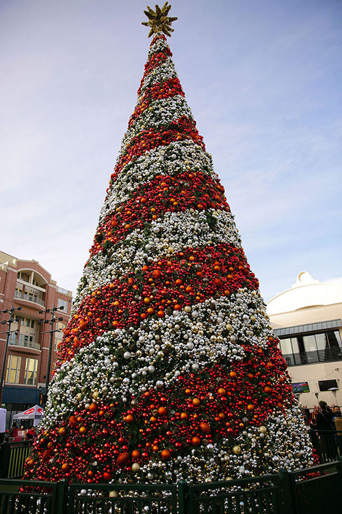 Christmas tree Atlantic Station